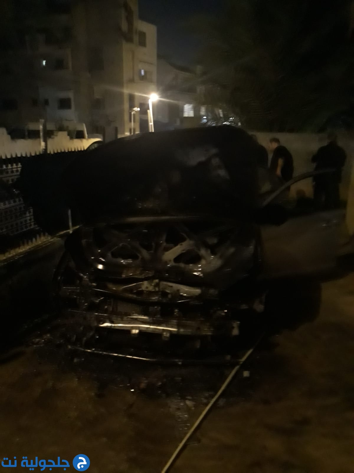 اضرام النار في سيارة معلم في جلجولية 